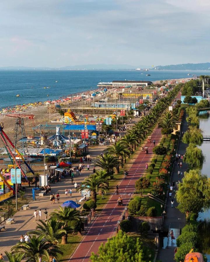 Batumi Luxury Resort & Sea View Aparthotel Exterior foto