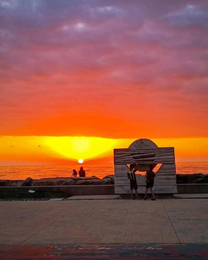 Batumi Luxury Resort & Sea View Aparthotel Exterior foto